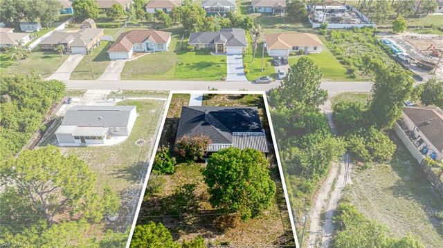 4211 5th ST W, Lehigh Acres, FL 33971