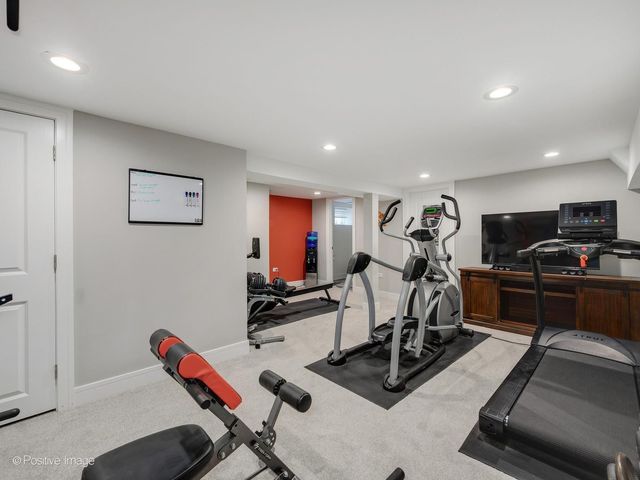 4637 W Patterson Avenue, Chicago, IL 60641