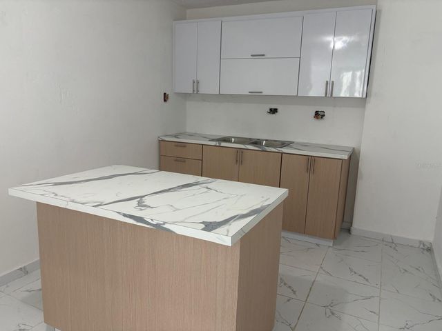 198 LOS PICACHOS, LA CUMBRE DEV., San Juan, PR 00926