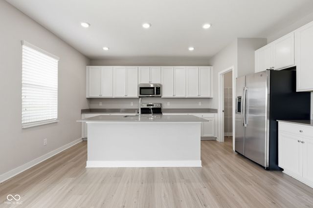 4781 W Safford Drive, New Palestine, IN 46163