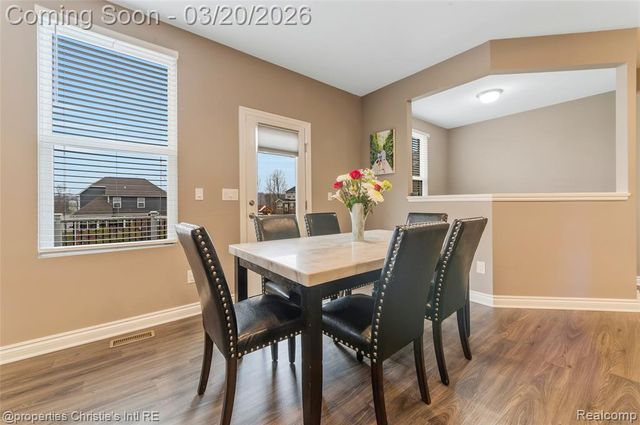 28085 Hummingdale Circle, Novi, MI 48377