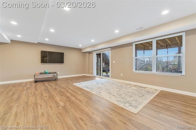 28085 Hummingdale Circle, Novi, MI 48377