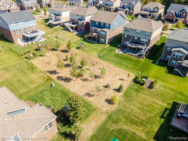 28085 Hummingdale Circle, Novi, MI 48377