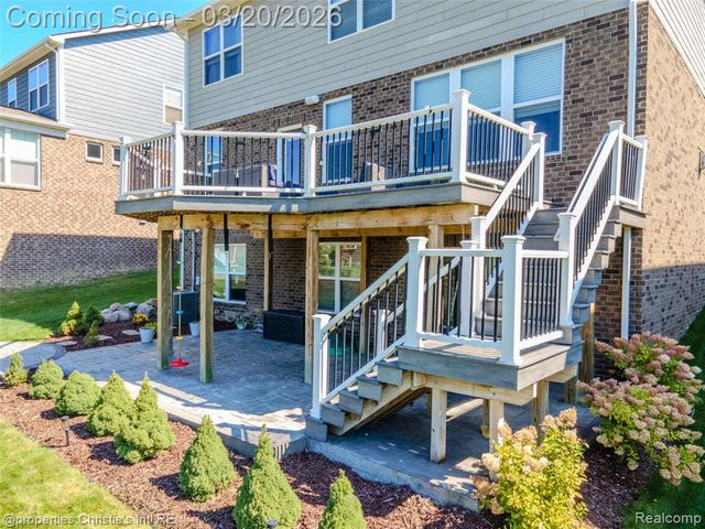 28085 Hummingdale Circle, Novi, MI 48377