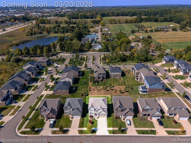 28085 Hummingdale Circle, Novi, MI 48377