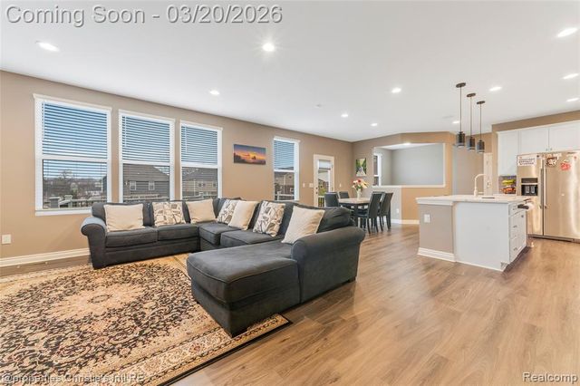 28085 Hummingdale Circle, Novi, MI 48377