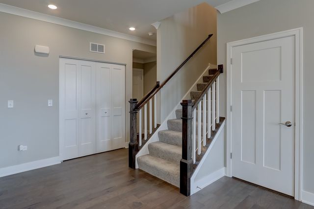 4318 Chelsea Manor Circle, Aurora, IL 60504