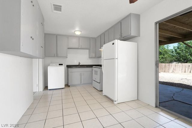 2805 Sultana Street, Las Vegas, NV 89102