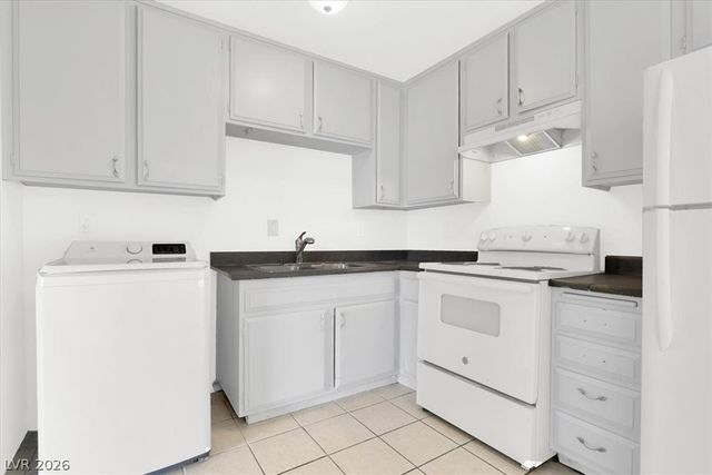 2805 Sultana Street, Las Vegas, NV 89102