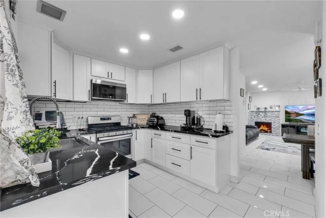 15970 Hyde Court, Fountain Valley, CA 92708