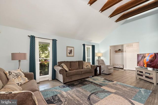 6144 SHIPLETT, Burke, VA 22015