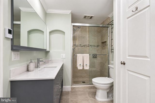 6144 SHIPLETT, Burke, VA 22015