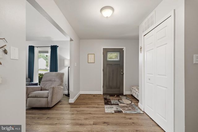 6144 SHIPLETT, Burke, VA 22015
