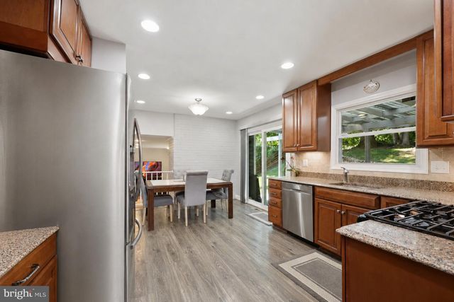 6144 SHIPLETT, Burke, VA 22015