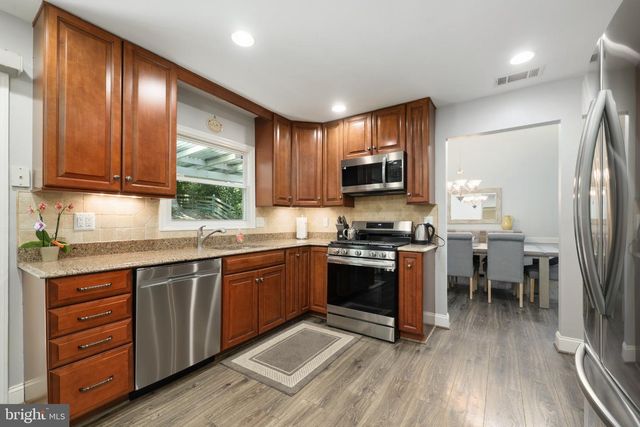 6144 SHIPLETT, Burke, VA 22015