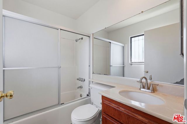 7042 Jon Allan Drive, Los Angeles, CA 91605