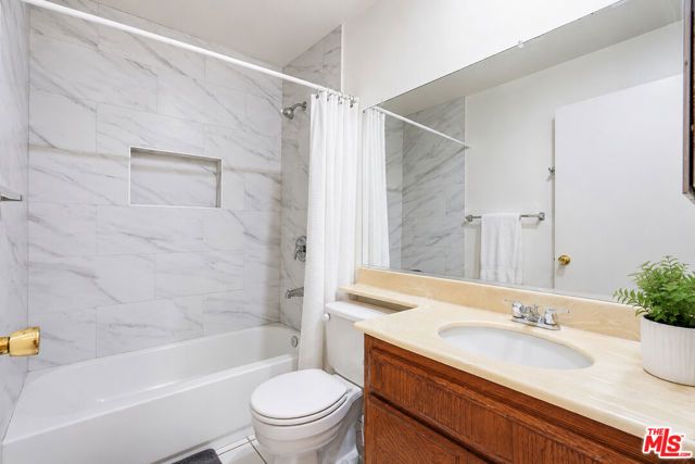 7042 Jon Allan Drive, Los Angeles, CA 91605