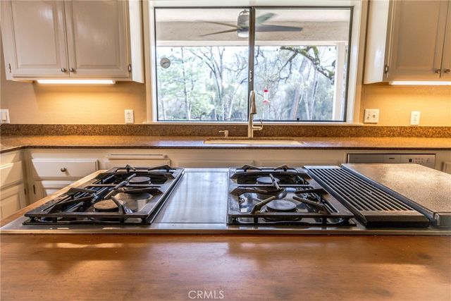 45344 S Oakview, Oakhurst, CA 93644