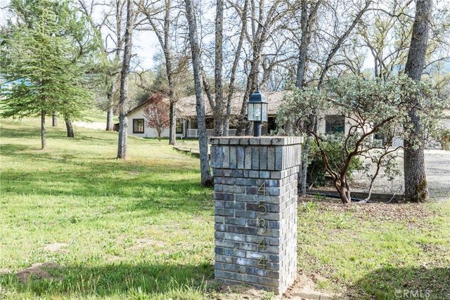 45344 S Oakview, Oakhurst, CA 93644