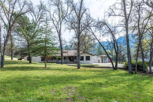 45344 S Oakview, Oakhurst, CA 93644