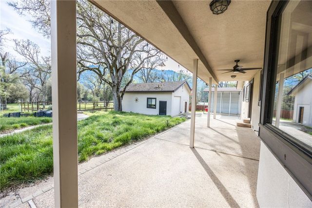 45344 S Oakview, Oakhurst, CA 93644