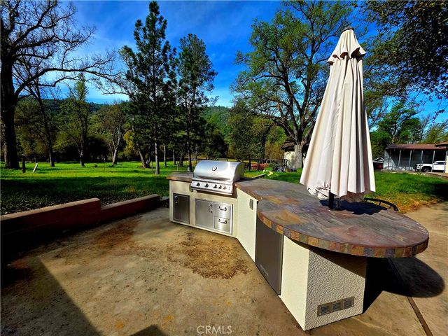 45344 S Oakview, Oakhurst, CA 93644