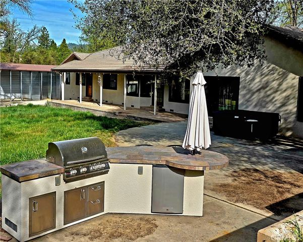 45344 S Oakview, Oakhurst, CA 93644