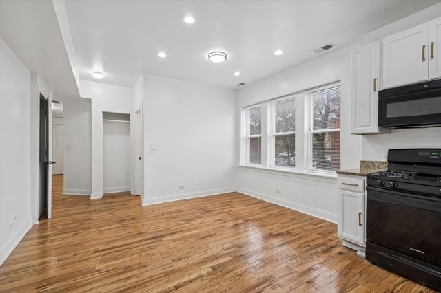 3849 W Ainslie Street 1, Chicago, IL 60625