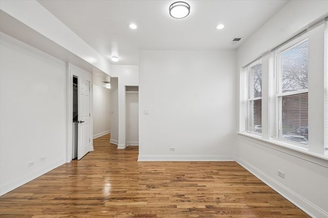 3849 W Ainslie Street 1, Chicago, IL 60625