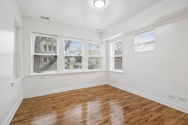 3849 W Ainslie Street 1, Chicago, IL 60625