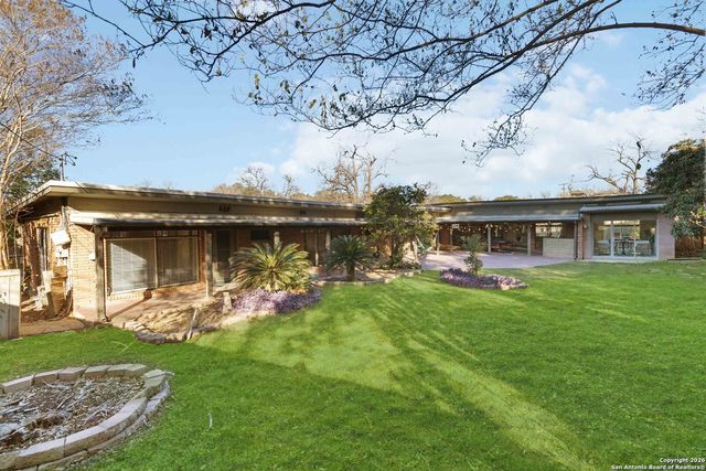 800 Eventide, Terrell Hills, TX 78209