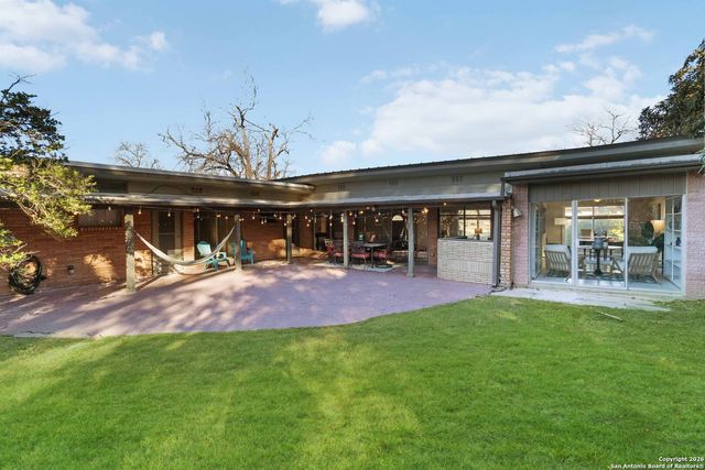 800 Eventide, Terrell Hills, TX 78209