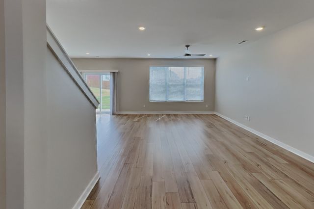 7001 Park Knoll Ln, Mount Juliet, TN 37122