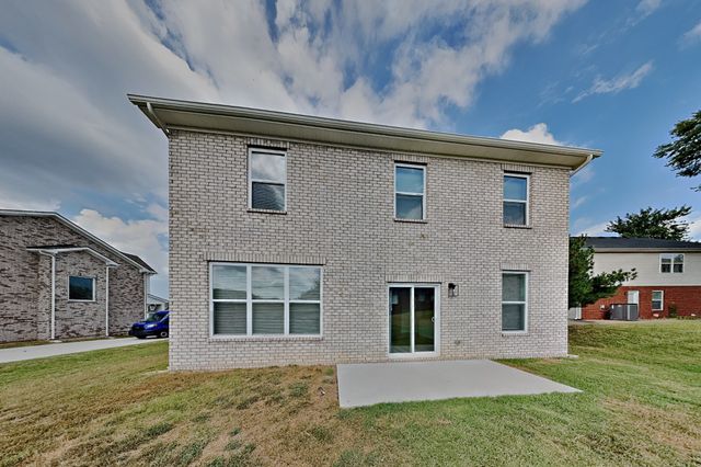 7001 Park Knoll Ln, Mount Juliet, TN 37122