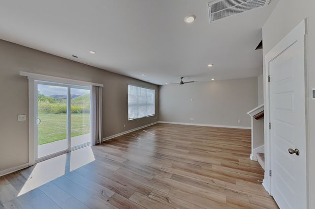 7001 Park Knoll Ln, Mount Juliet, TN 37122