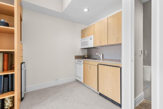 21150 Excelsior Boulevard, Excelsior, MN 55331