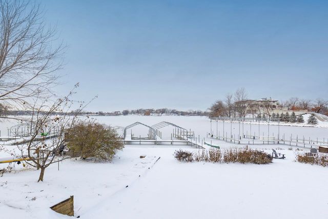 21150 Excelsior Boulevard, Excelsior, MN 55331