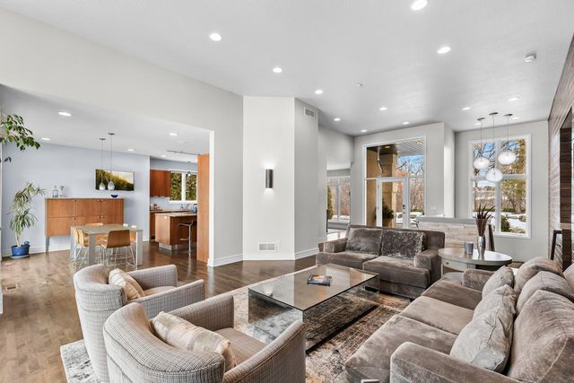 21150 Excelsior Boulevard, Excelsior, MN 55331