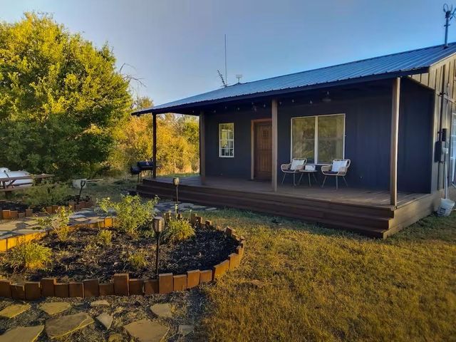 16107 Fagerquist RD, Del Valle, TX 78617