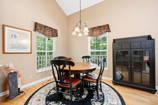 56 Deerfield Dr, Hurricane, WV 25526