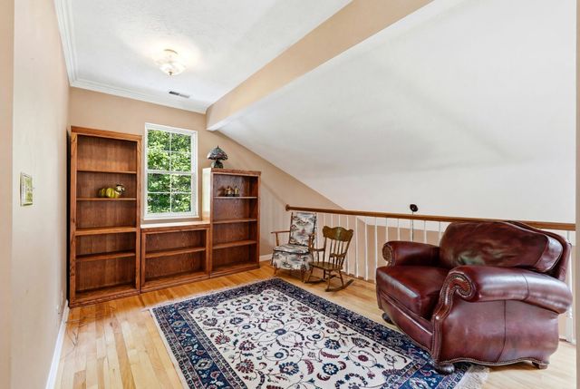56 Deerfield Dr, Hurricane, WV 25526