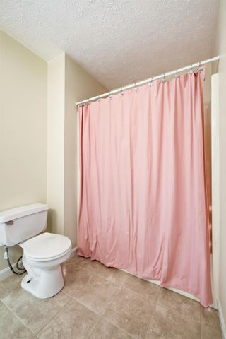 56 Deerfield Dr, Hurricane, WV 25526