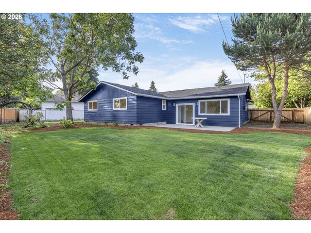 288 SUBURBAN Ave, Eugene, OR 97404