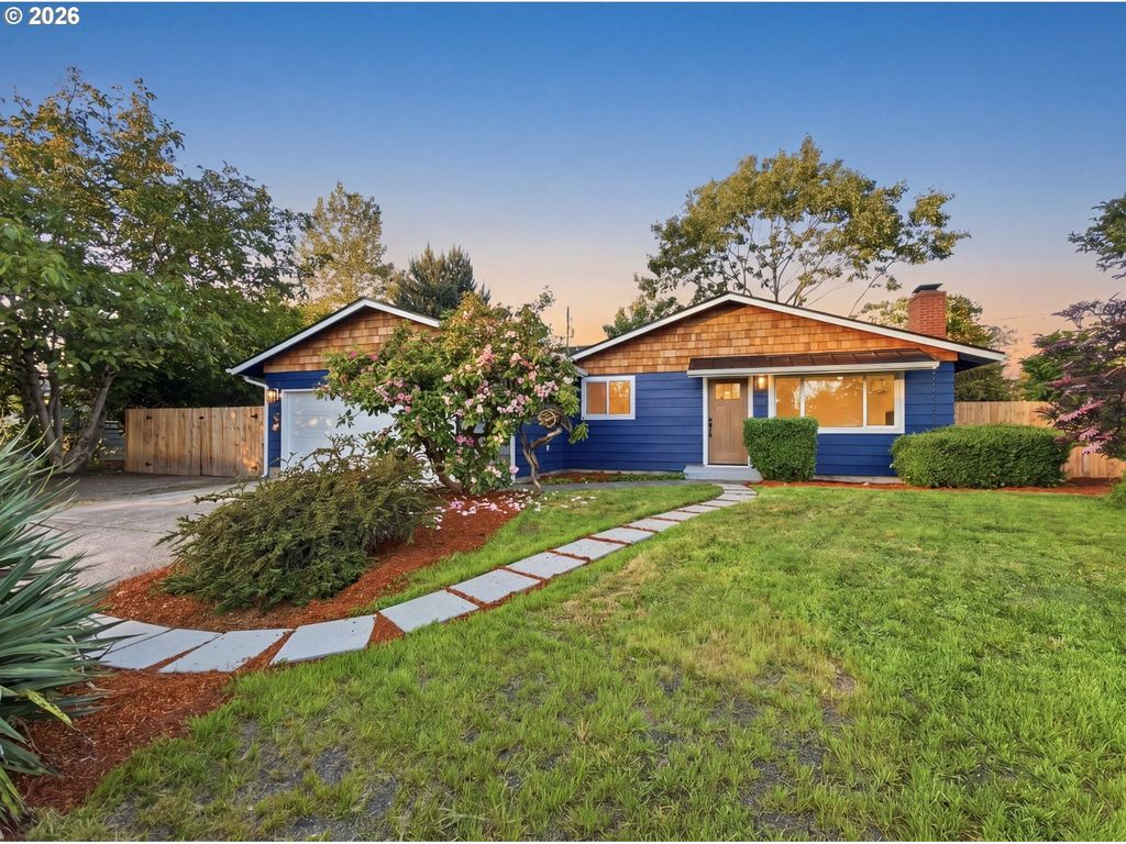 288 SUBURBAN Ave, Eugene, OR 97404