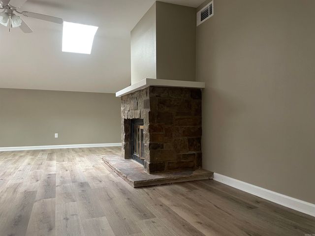 13 W Villena Drive, Hot Springs Village, AR 71909