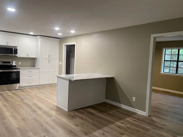 13 W Villena Drive, Hot Springs Village, AR 71909