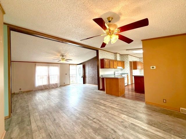 9 Swallow Lane, Beecher, IL 60401