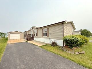 9 Swallow Lane, Beecher, IL 60401