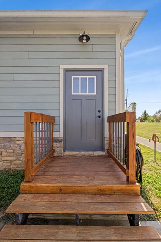 100 Collins Risk Road, Georgetown, KY 40324