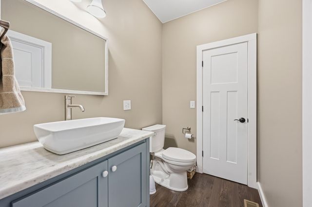 100 Collins Risk Road, Georgetown, KY 40324